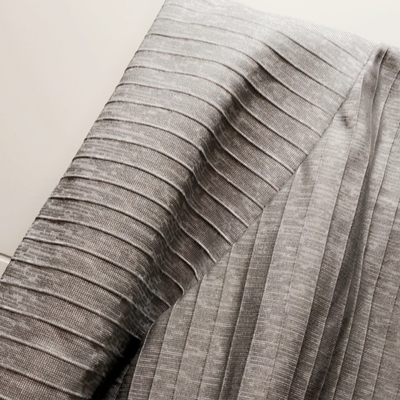 SILVER HIGH SHOULDER DRESS - Picture 3 of 4